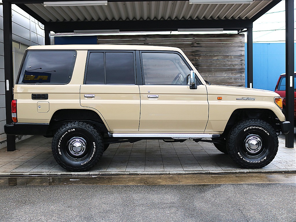 トヨタ ランドクルーザープラド(5枚目)