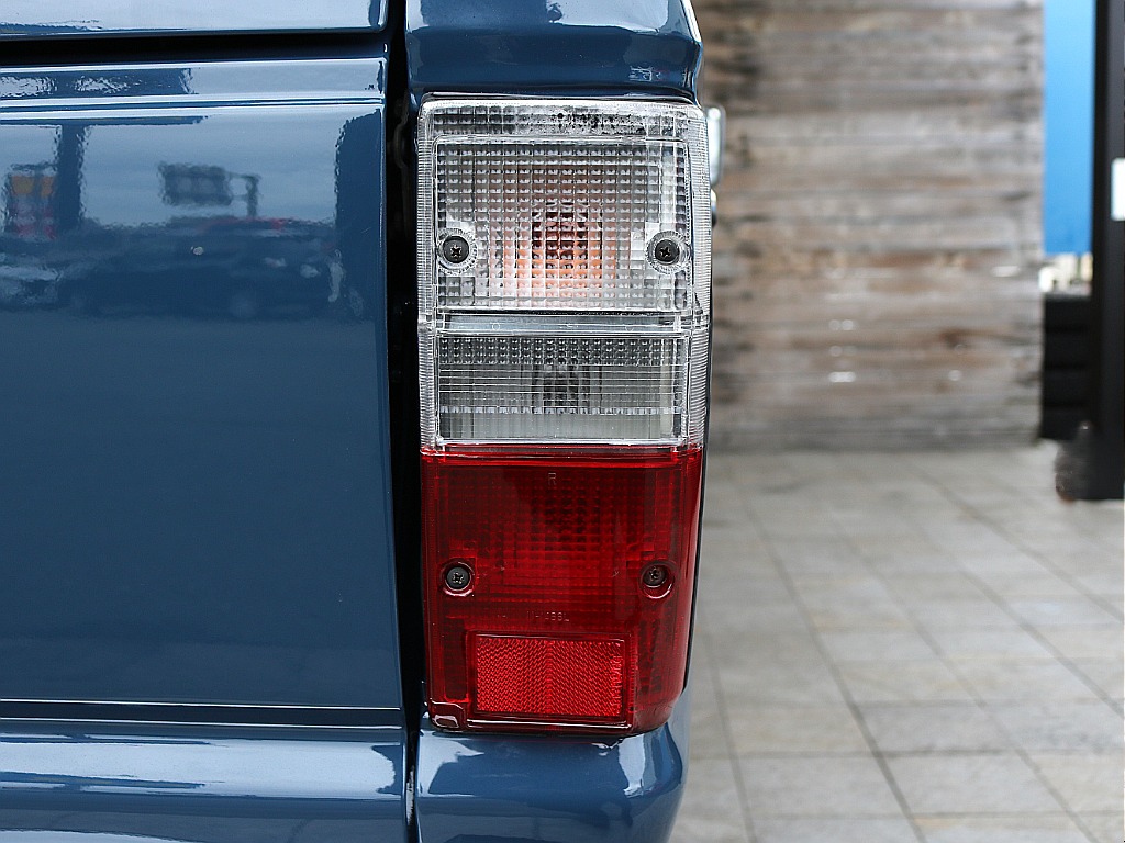 テールレンズもくすみも少ないです！