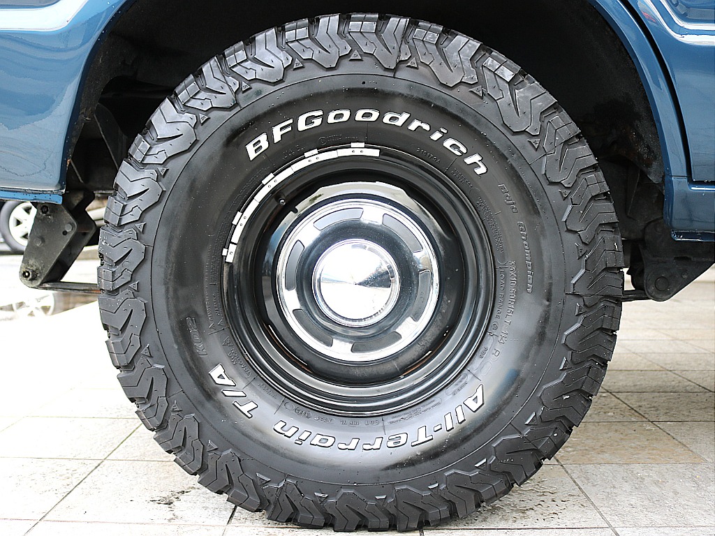 輸出用スチールホイールにBFグッドリッチATタイヤの組み合わせ！溝もまだまだございます！