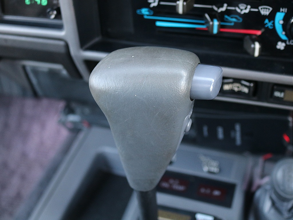 純正のシフトノブも綺麗です！