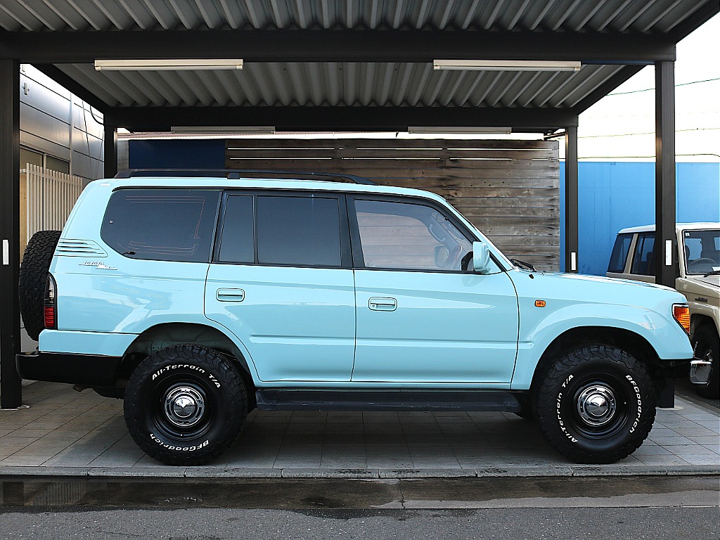 トヨタ ランドクルーザープラド(4枚目)