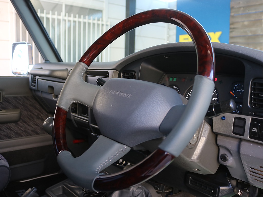 トヨタ ランドクルーザープラド(18枚目)