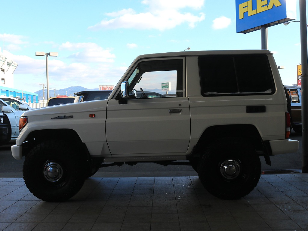 トヨタ ランドクルーザープラド(6枚目)