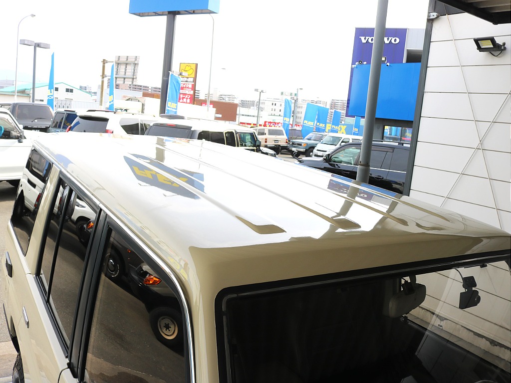 ルーフもＧｏｏｄコンディション！キレイなお車なので大事に使ってください！