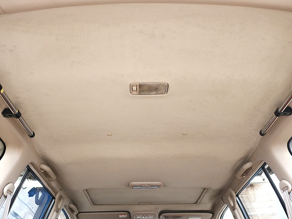 天張りの状態もスレや汚れも少なく比較的良好です♪