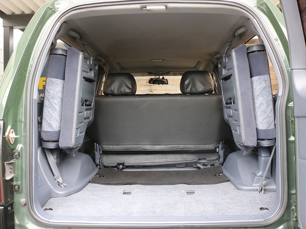 トヨタ ランドクルーザープラド(14枚目)