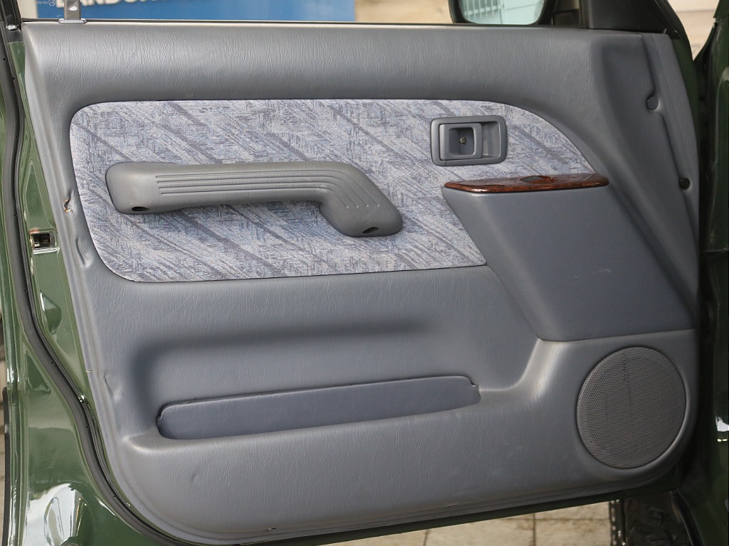 トヨタ ランドクルーザープラド(34枚目)