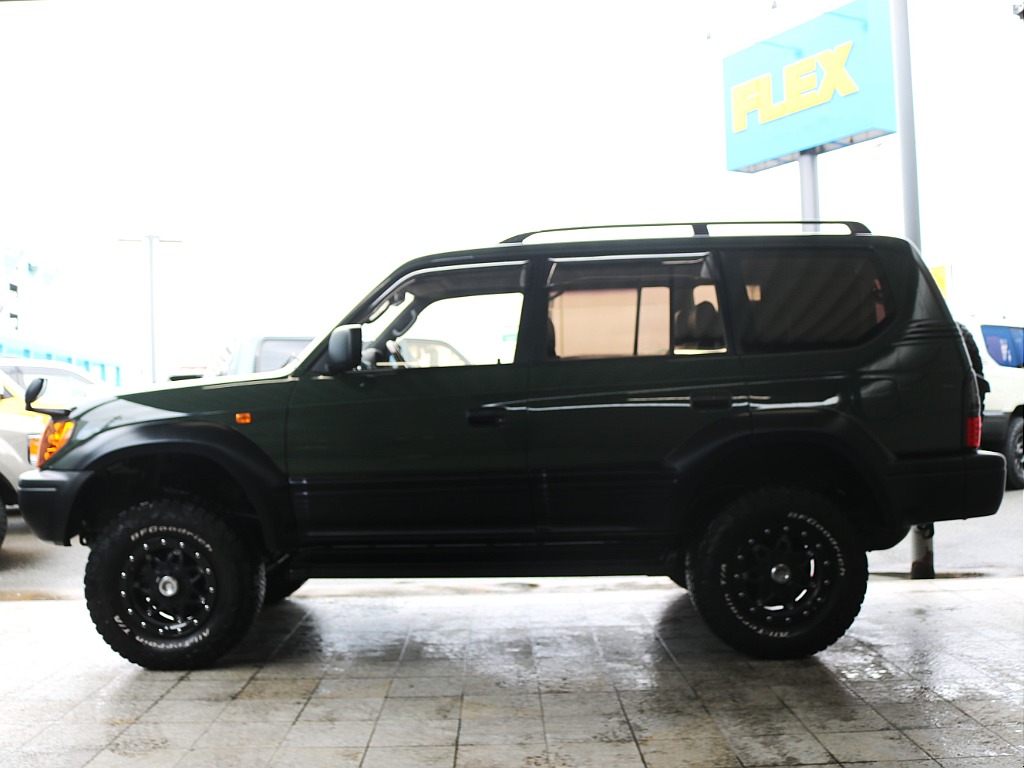 トヨタ ランドクルーザープラド(4枚目)