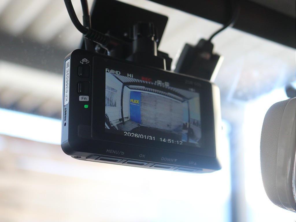 前後ドライブレコーダー装備！もしもの時の為に！