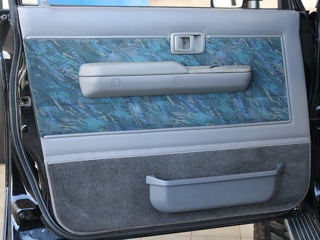 ドア内張になります！好みの仕様にカスタマイズ可能です！お気軽にご相談ください！