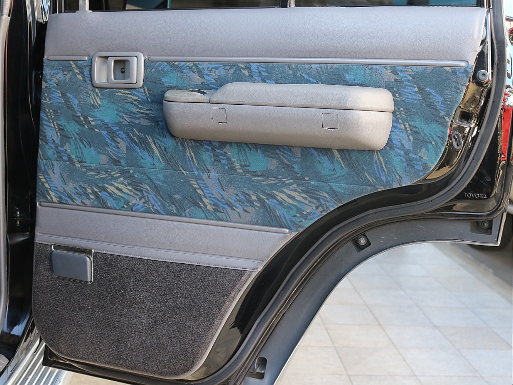 ドア内張になります！好みの仕様にカスタマイズ可能です！お気軽にご相談ください！