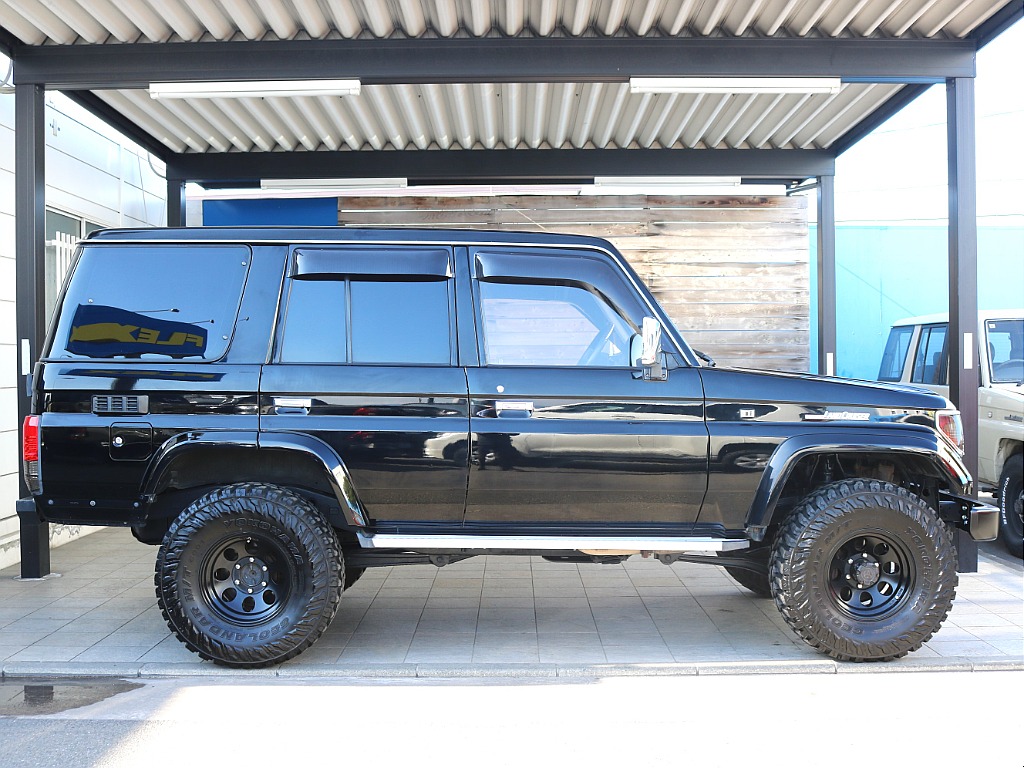 豆腐を切ったようなスクエアボディ♪