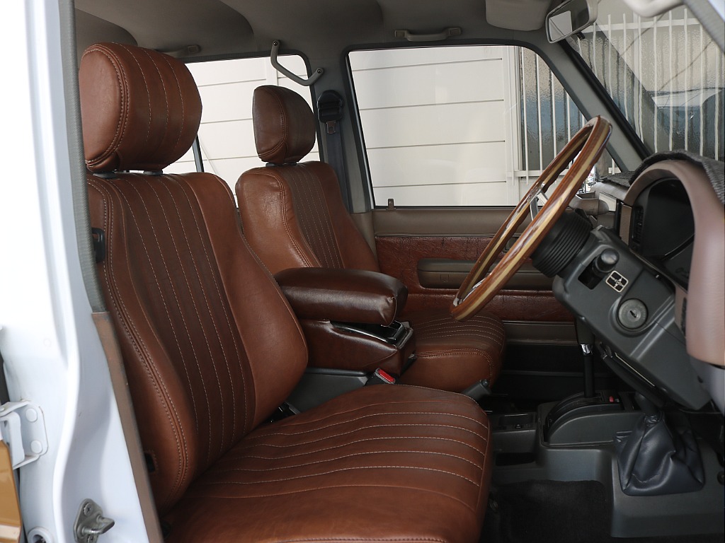 トヨタ ランドクルーザープラド(27枚目)