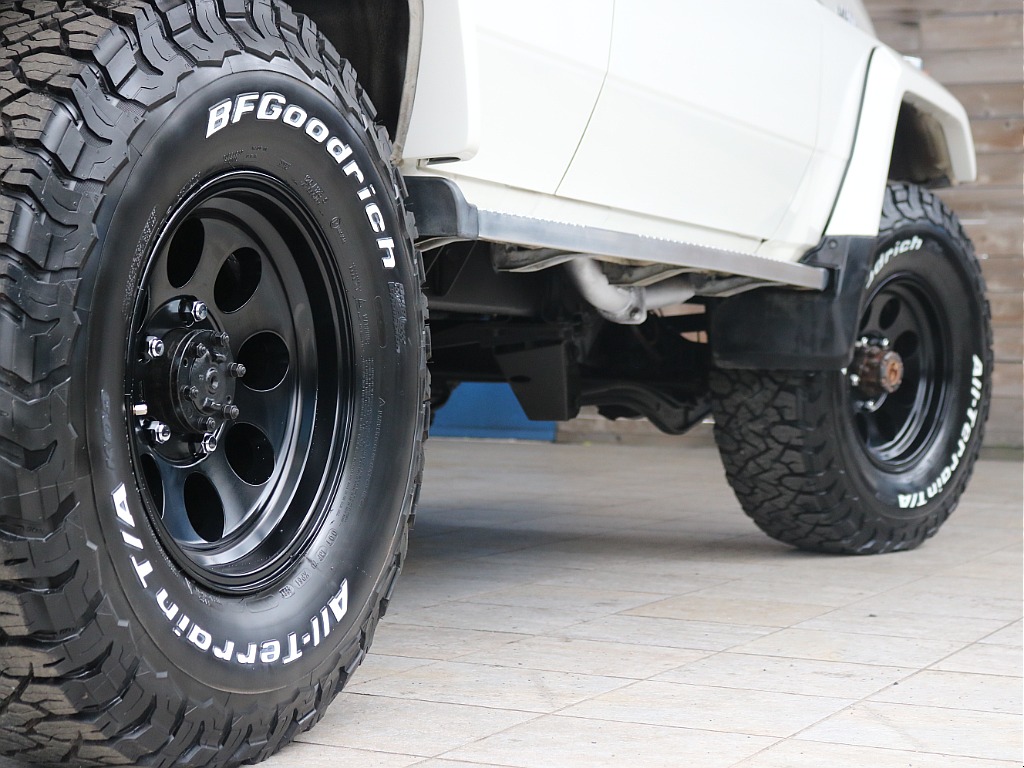 トヨタ ランドクルーザー70(11枚目)