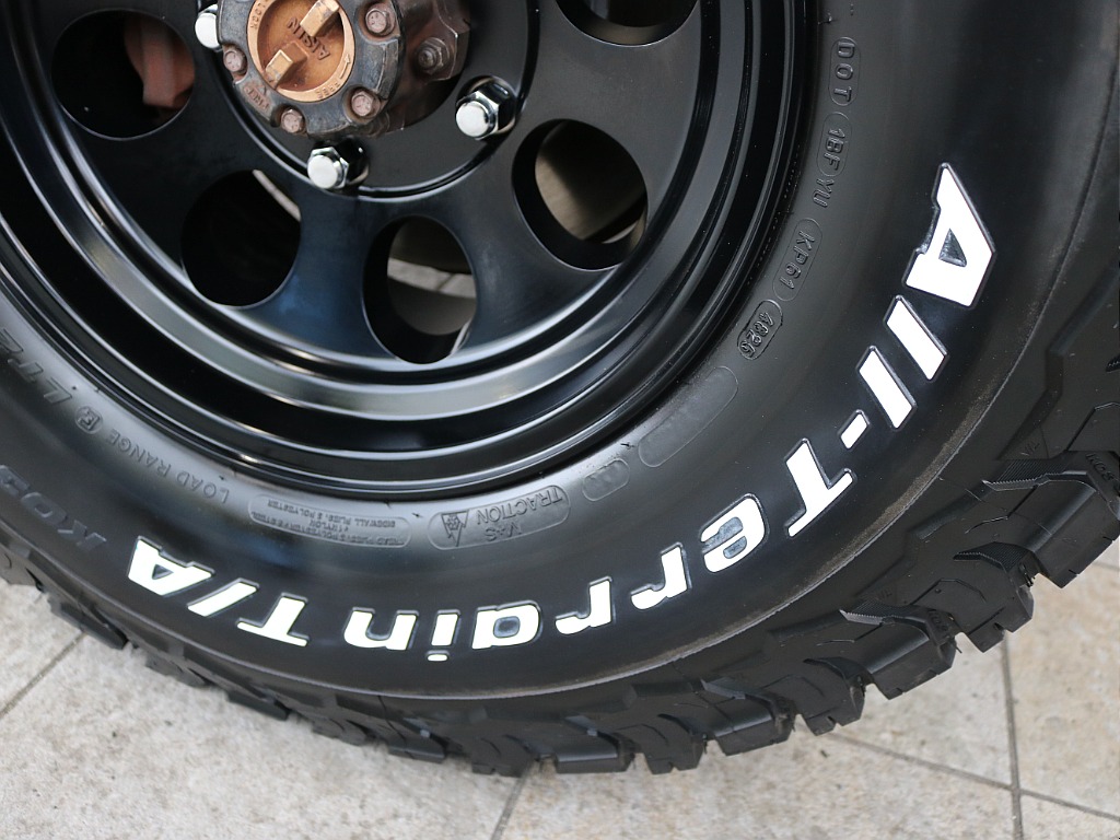 トヨタ ランドクルーザー70(13枚目)