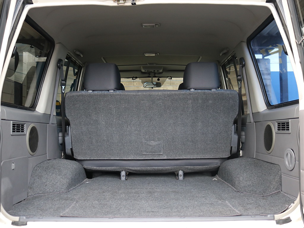 トヨタ ランドクルーザー70(19枚目)