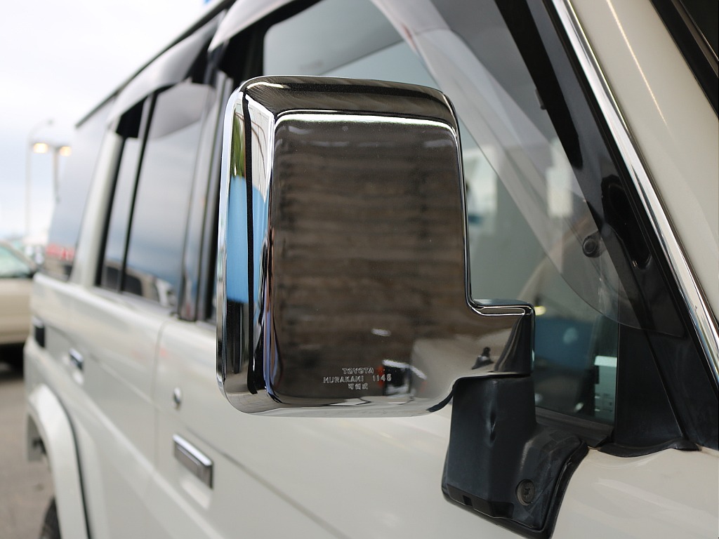 トヨタ ランドクルーザー70(37枚目)