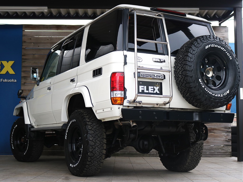 トヨタ ランドクルーザー70(7枚目)