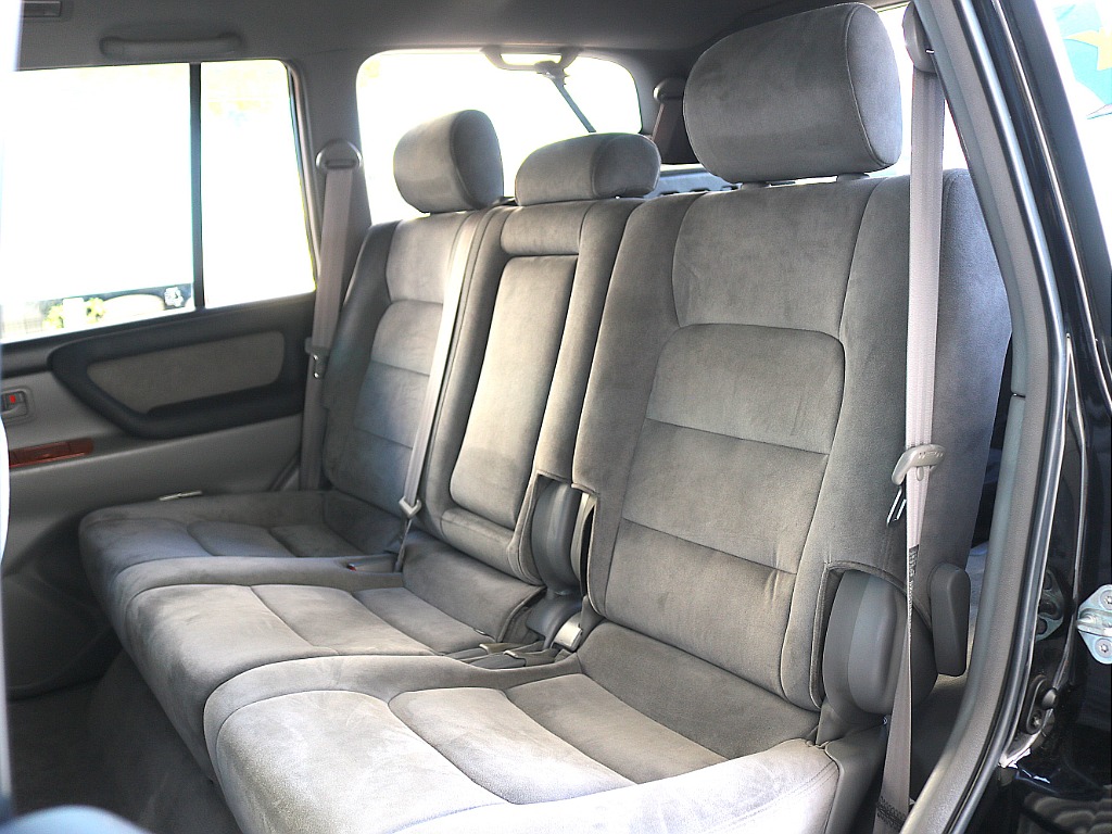 トヨタ ランドクルーザー100(12枚目)