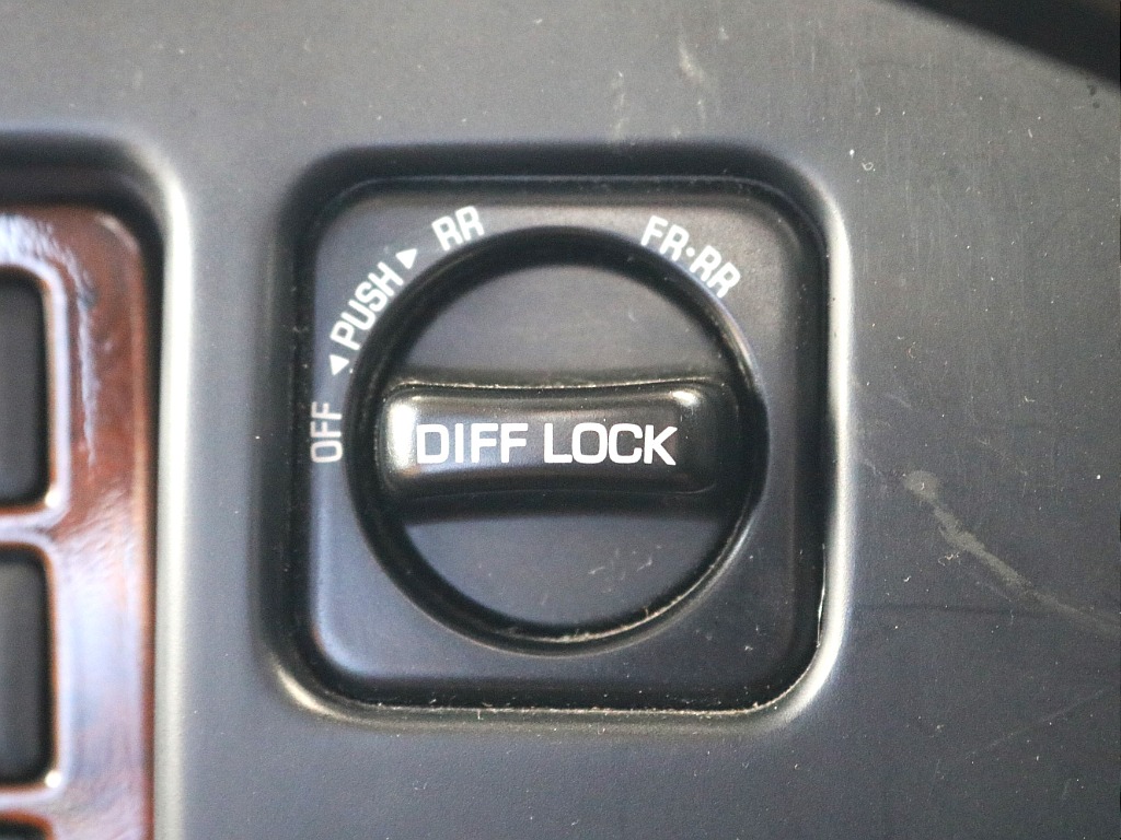 トヨタ ランドクルーザー80(35枚目)