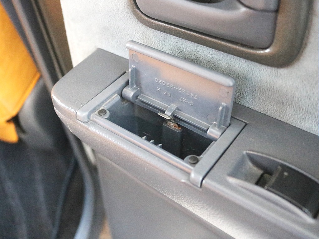 トヨタ ランドクルーザー80(41枚目)