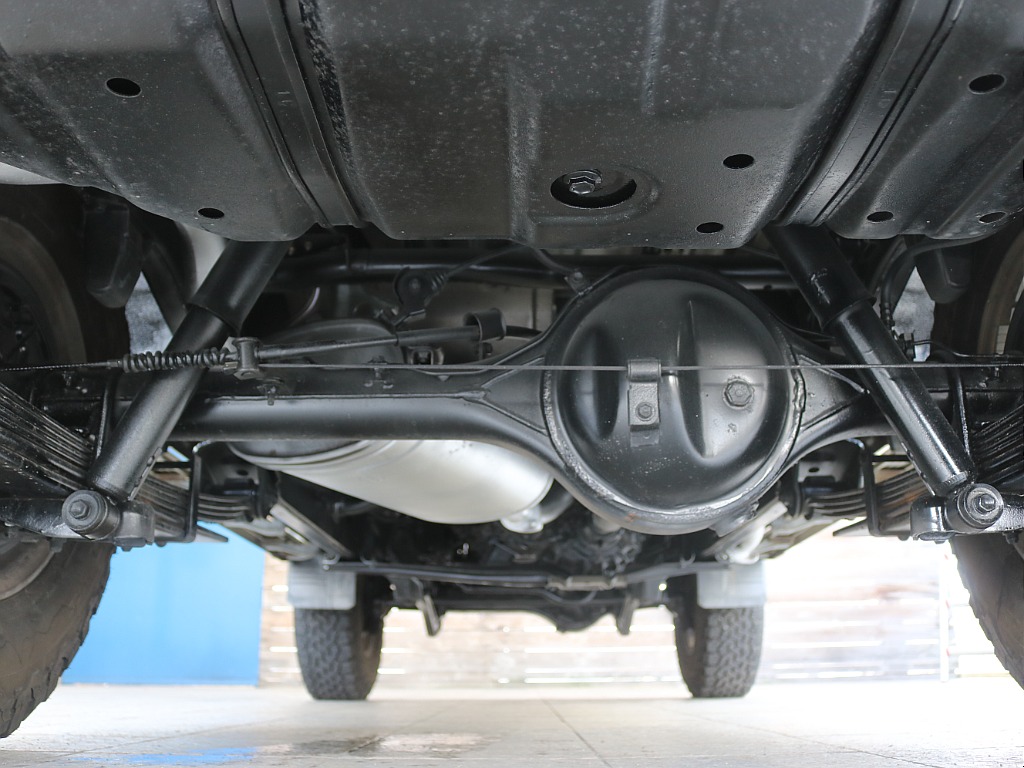 トヨタ ランドクルーザー70(24枚目)