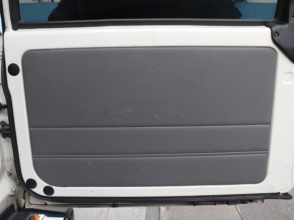 トヨタ ランドクルーザー70(43枚目)