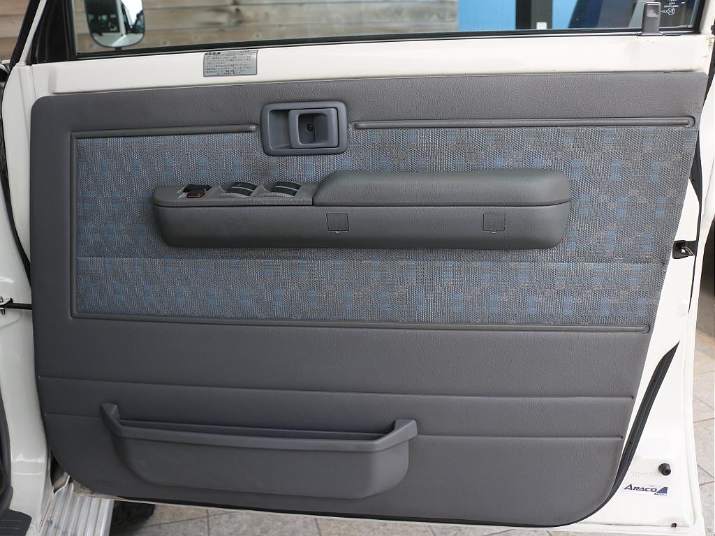 トヨタ ランドクルーザー70(50枚目)