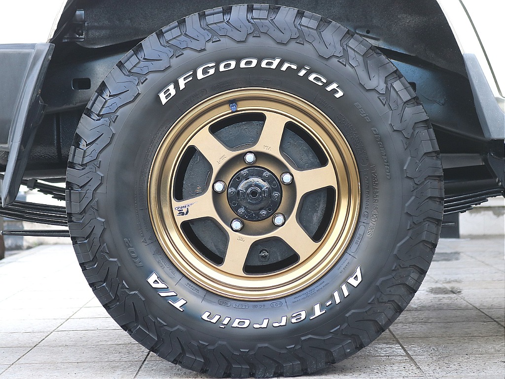 トヨタ ランドクルーザー70(10枚目)