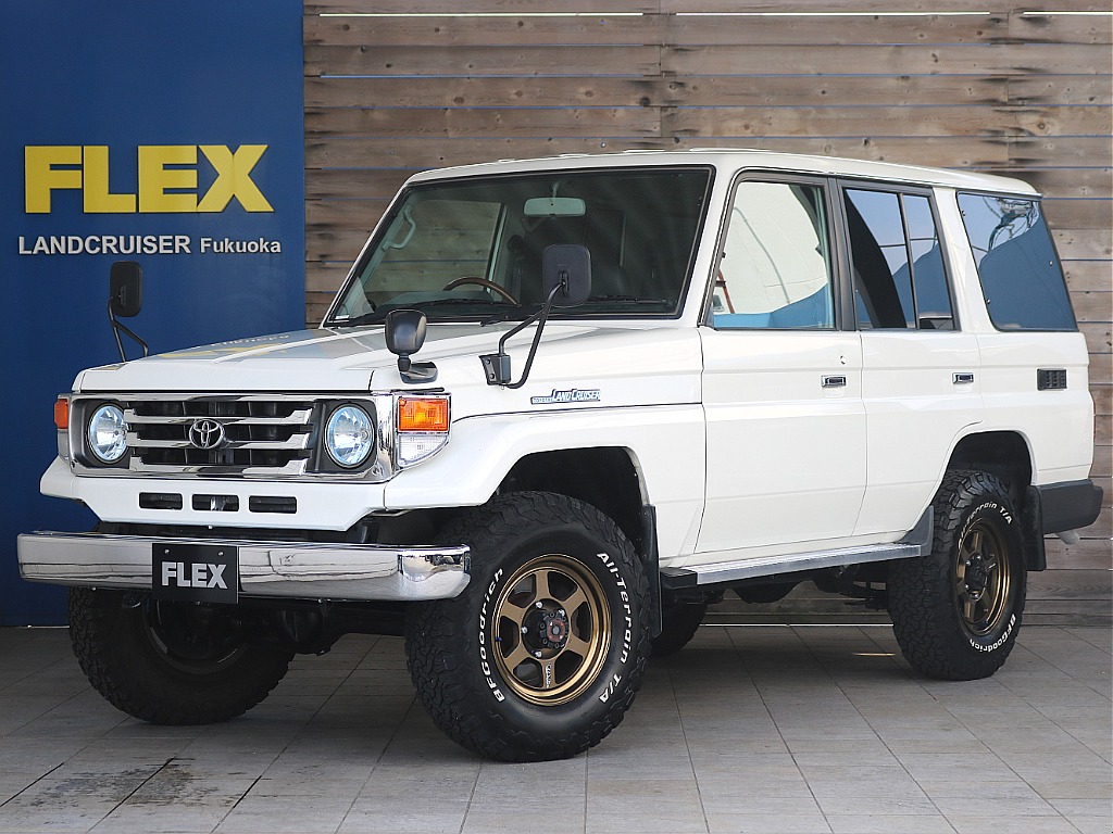 トヨタ ランドクルーザー70(1枚目)