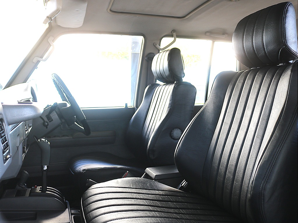 トヨタ ランドクルーザープラド(11枚目)