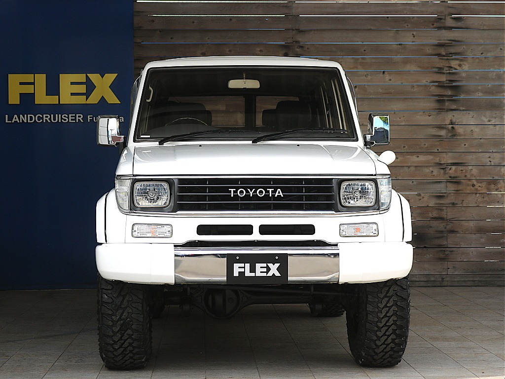 トヨタ ランドクルーザープラド(3枚目)