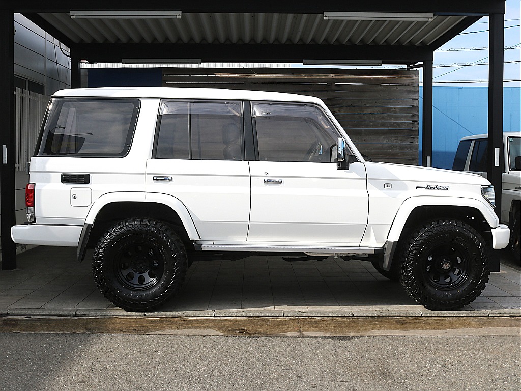 トヨタ ランドクルーザープラド(5枚目)