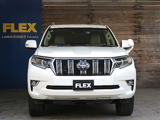 人気色パールホワイト！