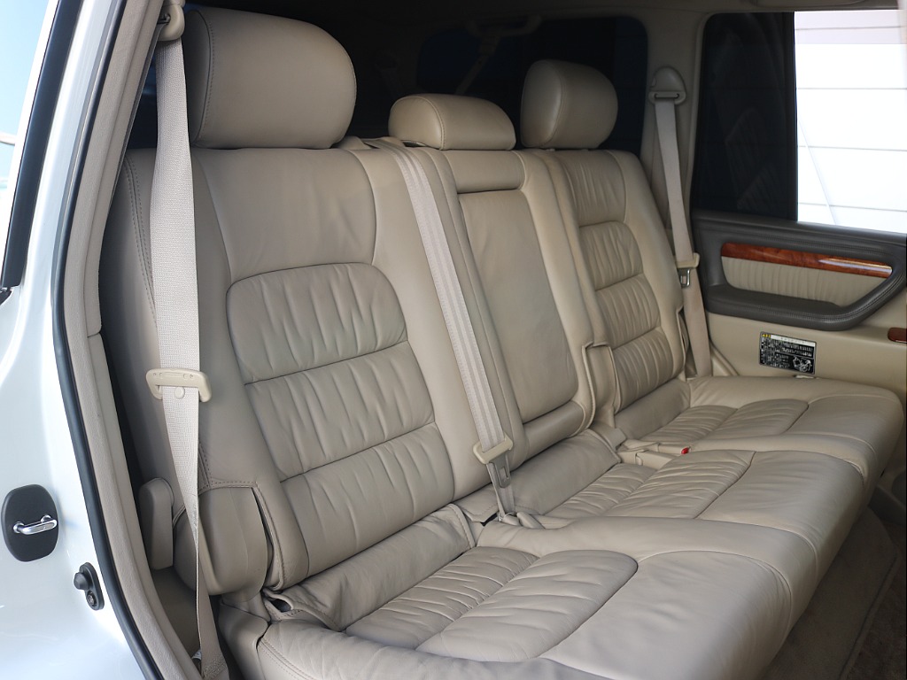 トヨタ ランドクルーザーシグナス(12枚目)