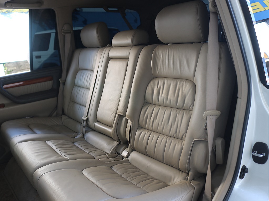 トヨタ ランドクルーザーシグナス(14枚目)