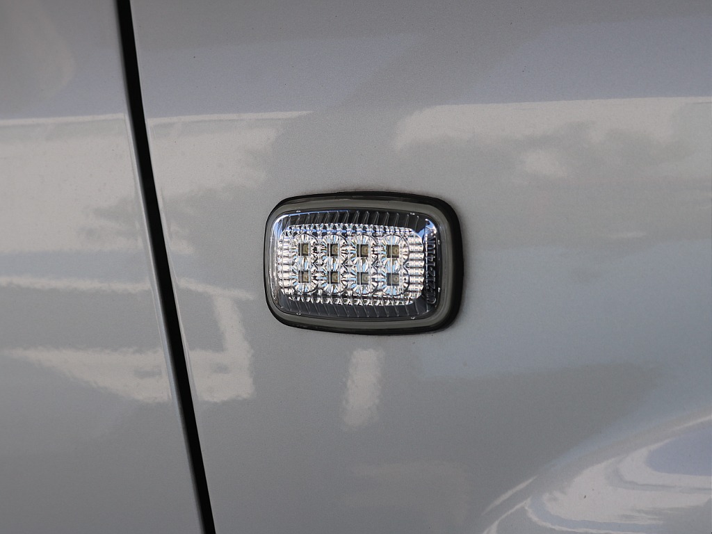 トヨタ ランドクルーザーシグナス(25枚目)