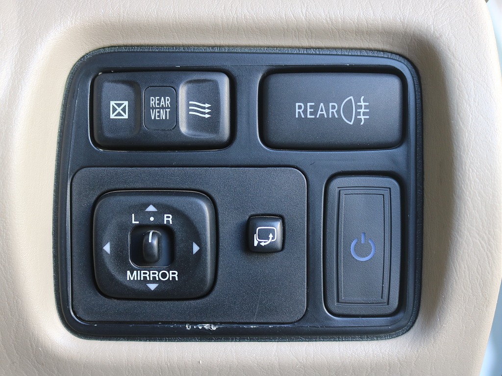 トヨタ ランドクルーザーシグナス(37枚目)