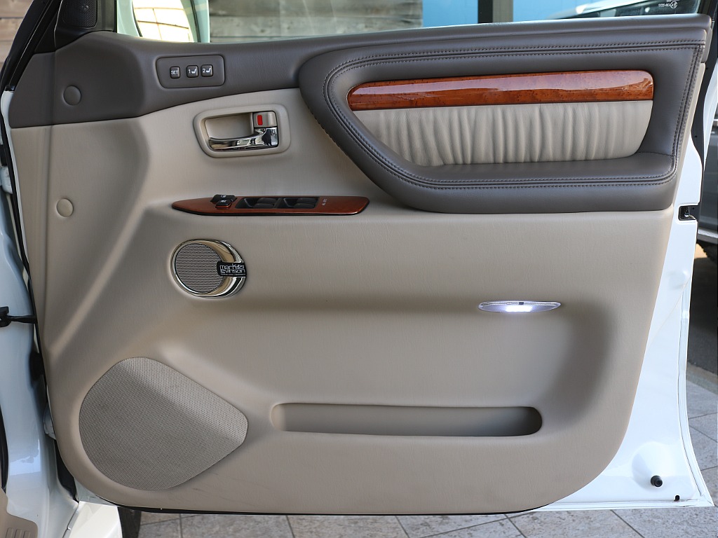 トヨタ ランドクルーザーシグナス(41枚目)