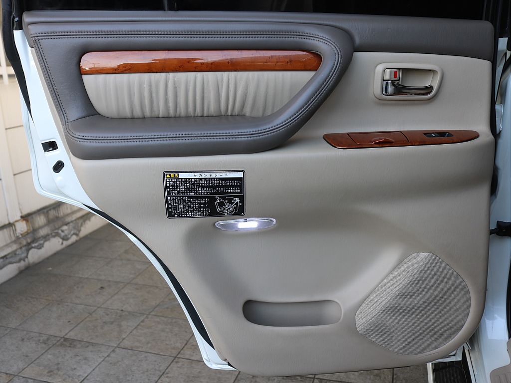 トヨタ ランドクルーザーシグナス(44枚目)