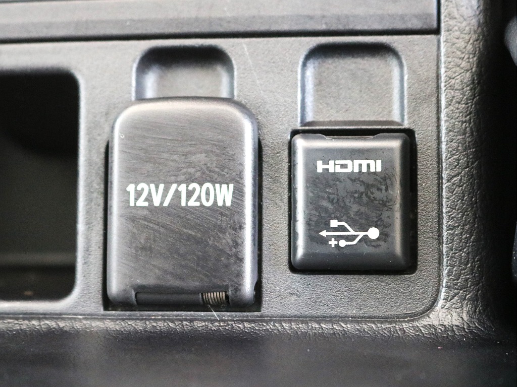 アクセサリーソケット＆コンセント！