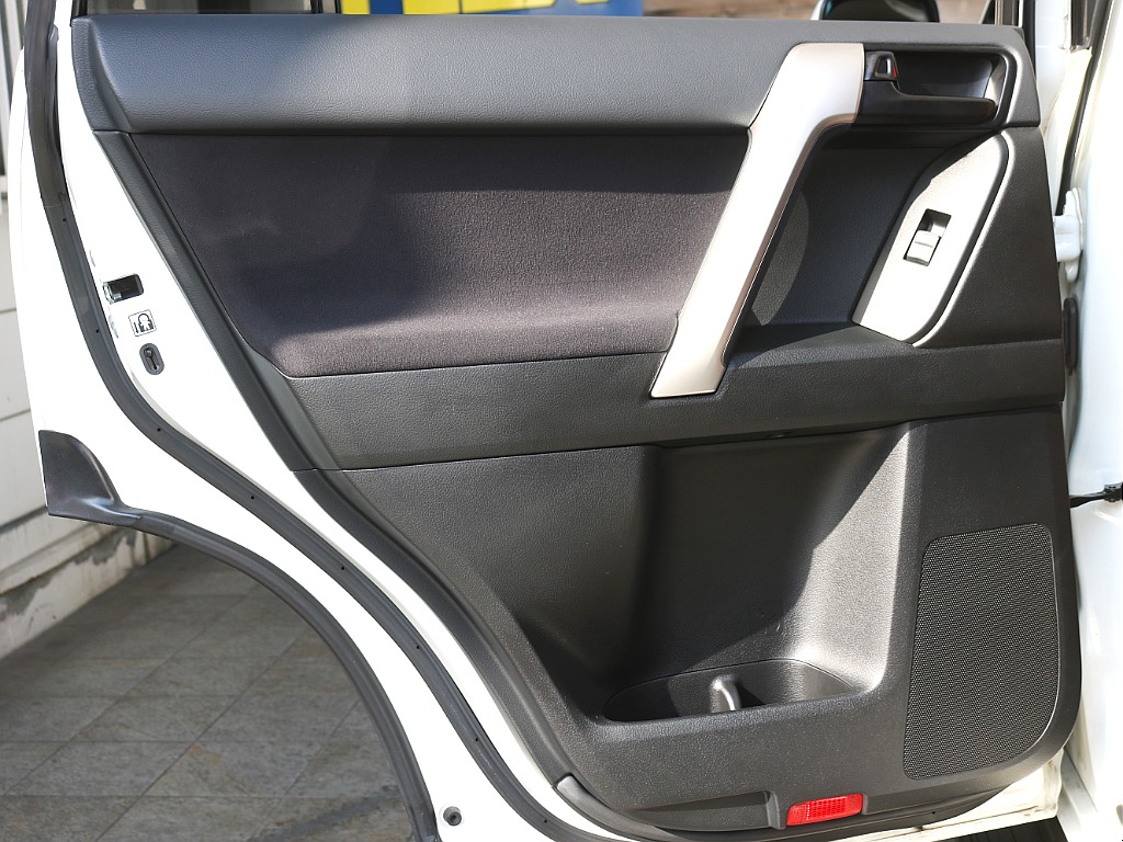 トヨタ ランドクルーザープラド(49枚目)