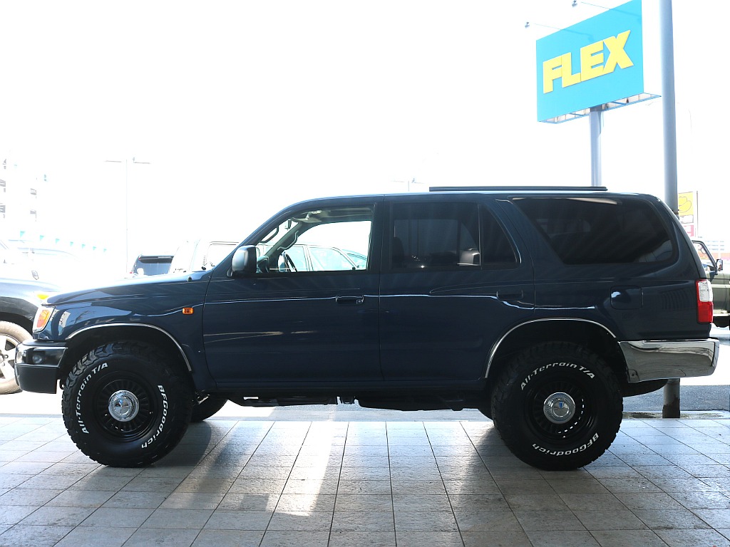 トヨタ ハイラックスサーフ(5枚目)