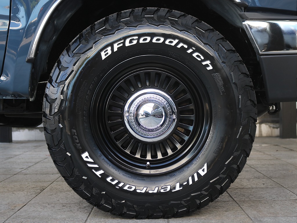 トヨタ ハイラックスサーフ(9枚目)