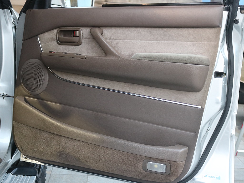 トヨタ ランドクルーザー80(50枚目)