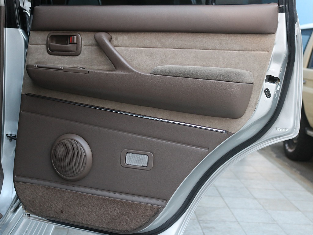 トヨタ ランドクルーザー80(52枚目)