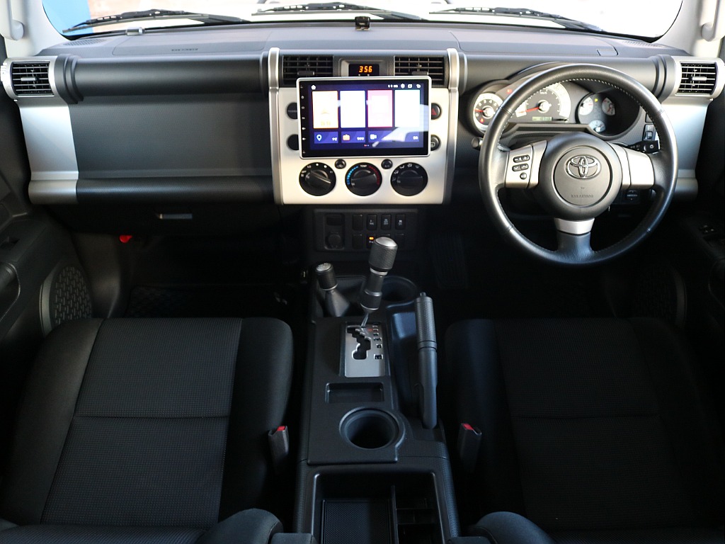 トヨタ FJクルーザー(2枚目)