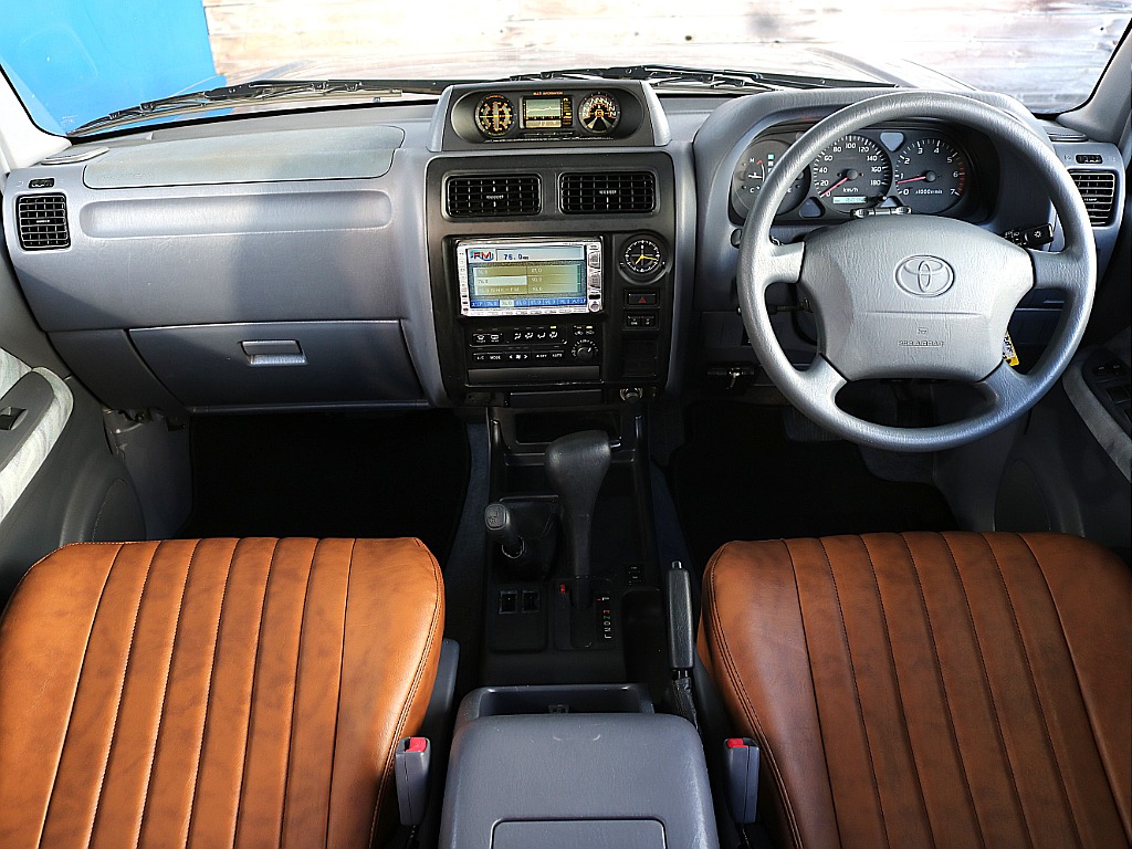 トヨタ ランドクルーザープラド(2枚目)