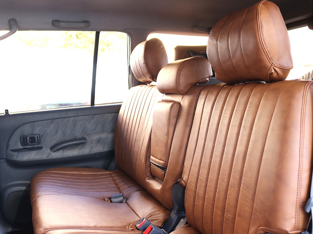 トヨタ ランドクルーザープラド(14枚目)