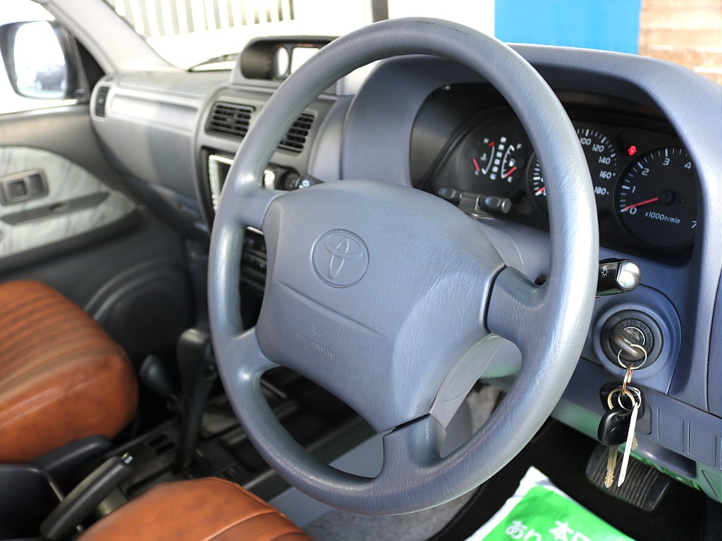 トヨタ ランドクルーザープラド(22枚目)